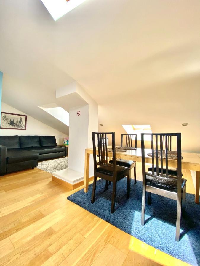 Apartamento Turistico Plaza Mayor Burgos Bagian luar foto